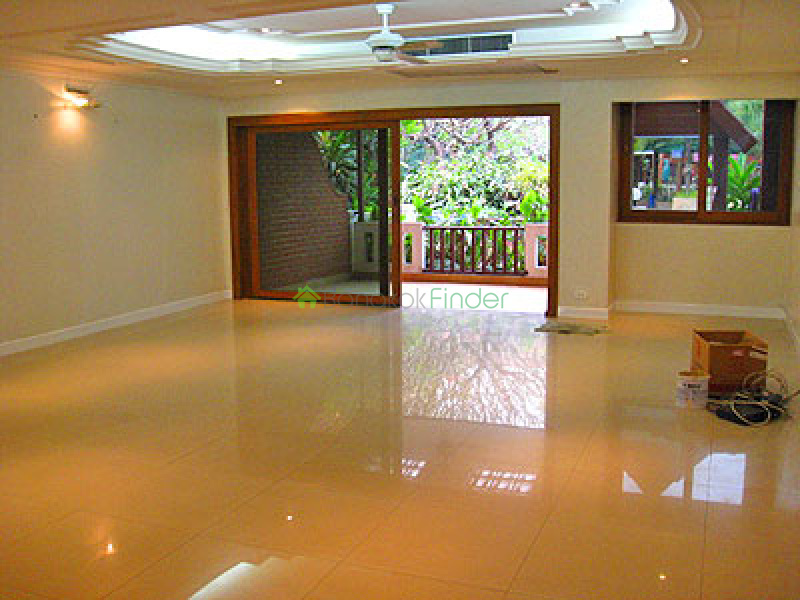 Sukhumvit, Bangkok, Thailand, 4 Bedrooms Bedrooms, ,4 BathroomsBathrooms,Town House,For Sale,5787